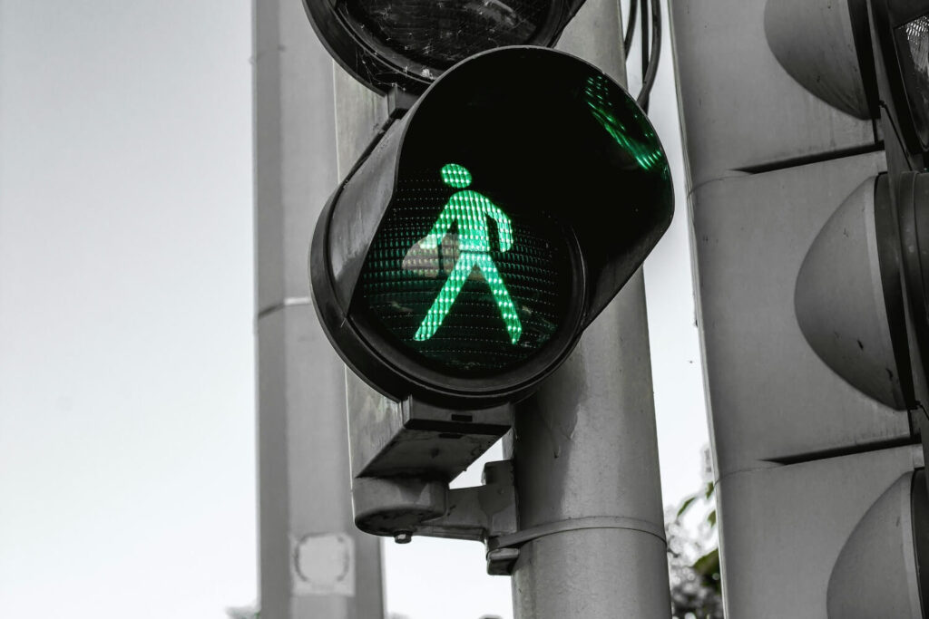 A green traffic light representing signs an interview went well